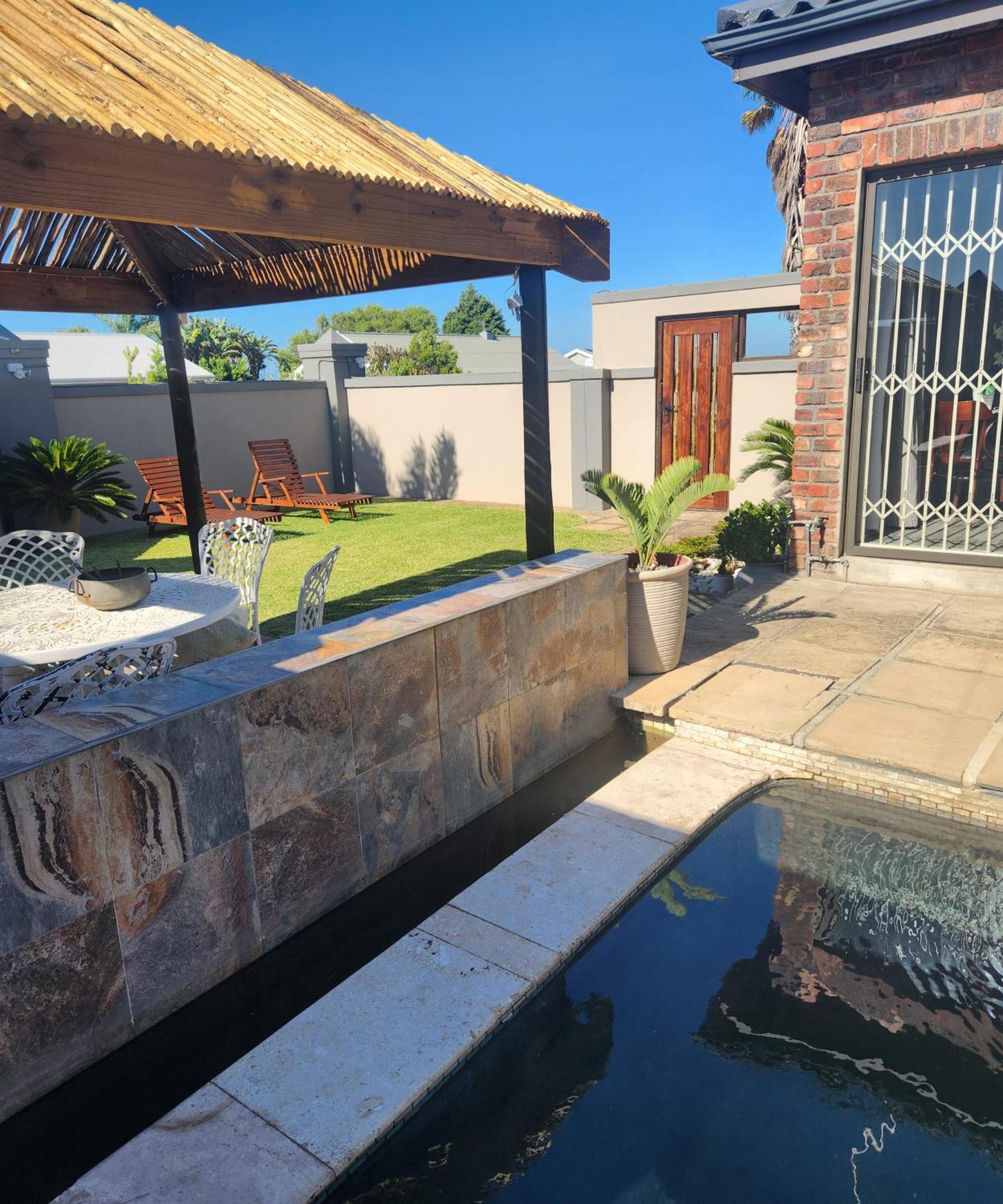The Wooden Leg Guesthouse Kleinmond Εξωτερικό φωτογραφία